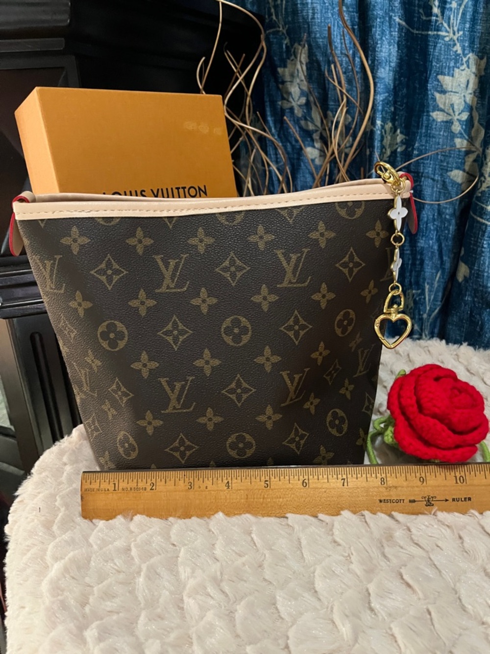 nwt Canvas Shoulder Bag with charm - Picture 2 of 5